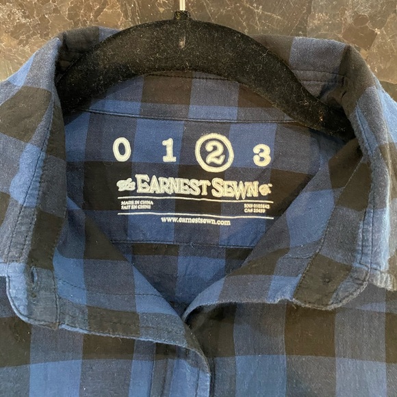 Earnest Sewn Woman’s buttondown - Picture 4 of 4